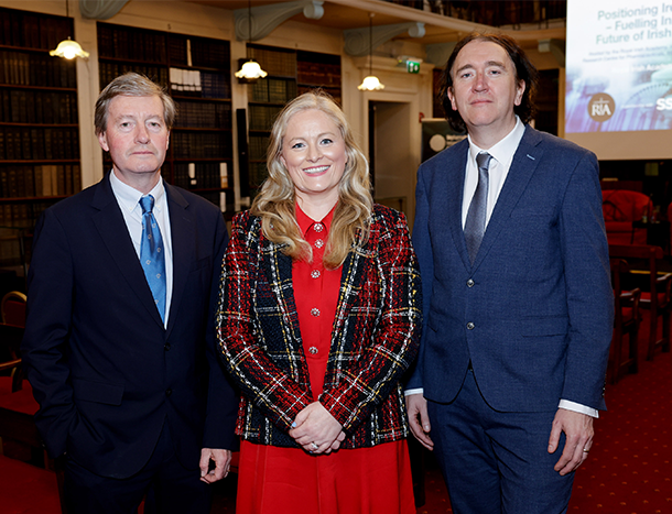 Industry Leaders Academics and Government Officials discuss Irish Biopharmachem